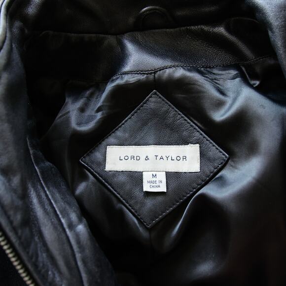 Lord & Taylor Women's Genuine Leather Black coat size M - Picture 3 of 4